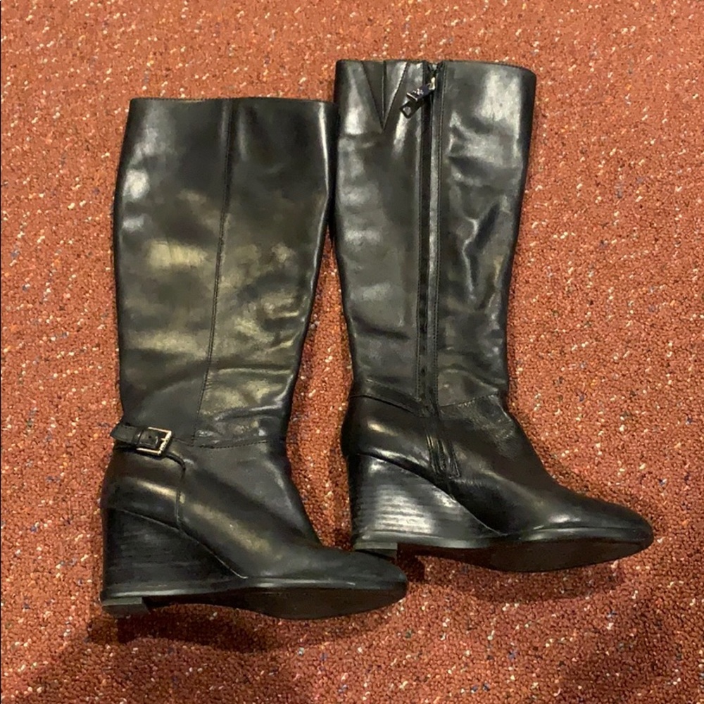 women’s sz 6 Ralph Lauren 3” wedge boot